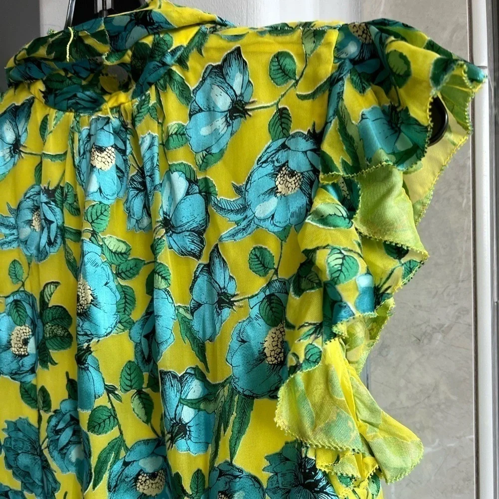 ALICE + OLIVIA Jordana Bow-Collar Button-Front Blouse - Picture 8 of 14